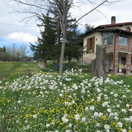Villa Casa Fernanda Montecalvo Versiggia